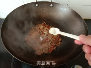 干豆角炒腊肉的做法步骤：9