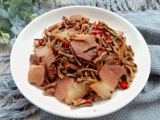 干豆角炒腊肉的做法步骤：11