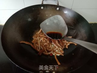 小炒卤牛肚的做法步骤：4