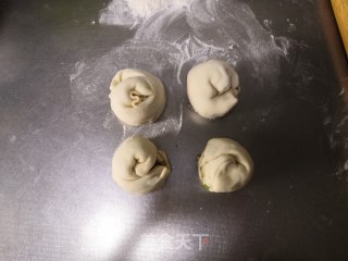 葱油饼的做法步骤：8