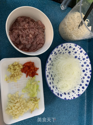 炒面线的做法步骤：1