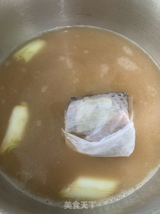 卤水牛腱的做法步骤：7