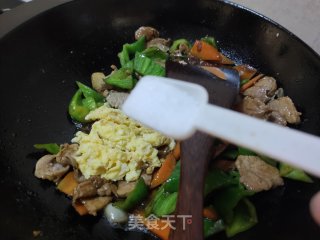 青椒木耳炒肉片的做法步骤：13