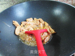 大葱豆腐干炒鸡腿肉的做法步骤：8