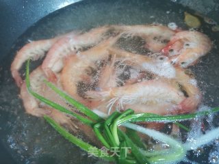 白灼虾的做法步骤：5