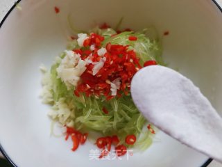 凉拌莴笋丝的做法步骤：7