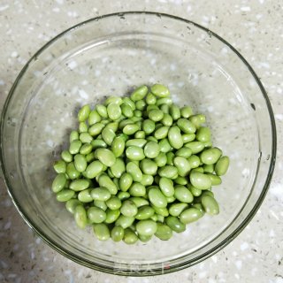 五花肉焖黄豆的做法步骤：2