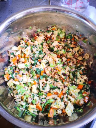 油菜香菇鸡蛋馅儿蒸饺。的做法步骤：14