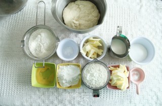 百吃不腻中种菠萝包，自然开裂，经典酥皮菠萝包！的做法步骤：1