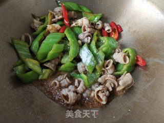 尖椒炒鱼肚的做法步骤：13