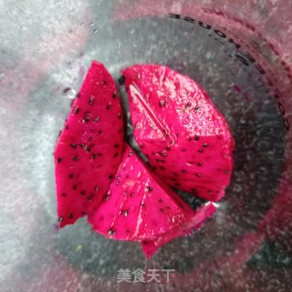 “清凉消暑”龙果多多饮的做法步骤：2