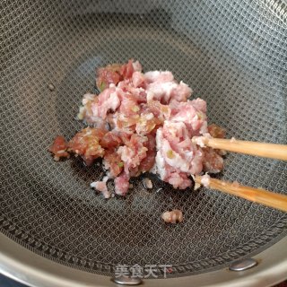 肉末蟹味菇炒茭白的做法步骤：9