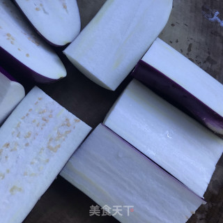 油泼手撕茄子的做法步骤：2