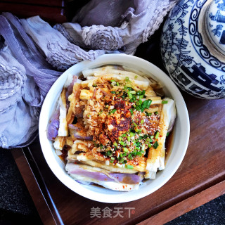 油泼手撕茄子的做法步骤：9