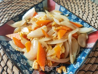 胡萝卜鸡蛋炒洋葱的做法步骤：10