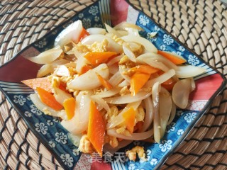 胡萝卜鸡蛋炒洋葱的做法步骤：11