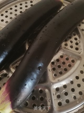 蒜泥茄子的做法步骤：2