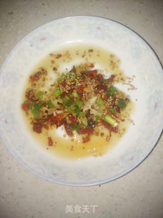 酸辣凉拌荞麦面的做法步骤：1