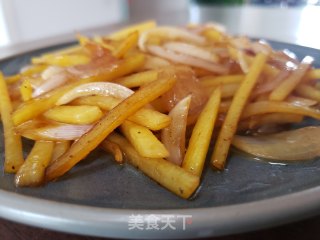 洋葱炒土豆丝的做法步骤：5