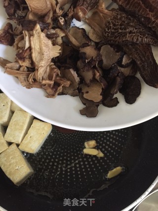 杂菌焖豆腐的做法步骤：7