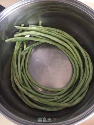 凉拌青豆角的做法步骤：1