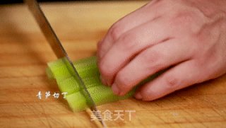 炒三丁的做法步骤：1
