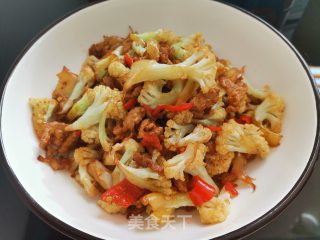 剁辣椒花菜炒肉的做法步骤：8