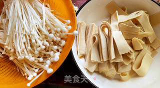 豆皮金针菇的做法步骤：1