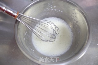 蓝莓酱天使蛋糕卷的做法步骤：2