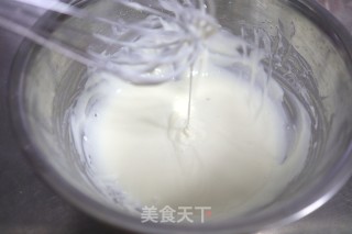 蓝莓酱天使蛋糕卷的做法步骤：3