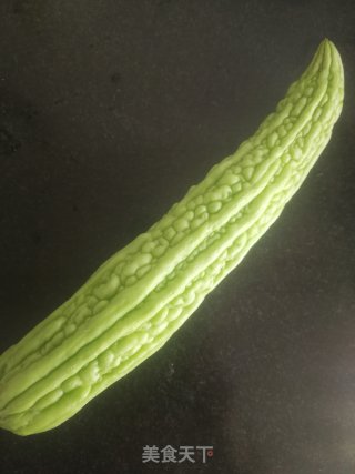 凉拌苦瓜的做法步骤：1