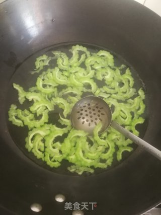 凉拌苦瓜的做法步骤：4