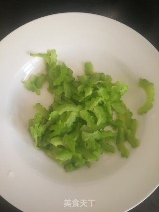 凉拌苦瓜的做法步骤：6