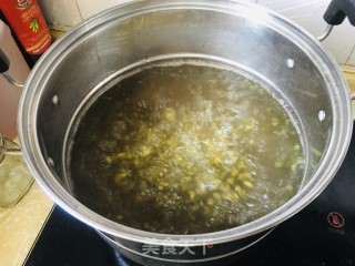 绿豆百合糖水的做法步骤：1