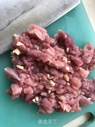 千刀肉蒸蛋的做法步骤：1