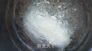 蒜蓉粉丝花蛤的做法步骤：2