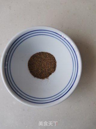 芥末荞面饸饹的做法步骤：1