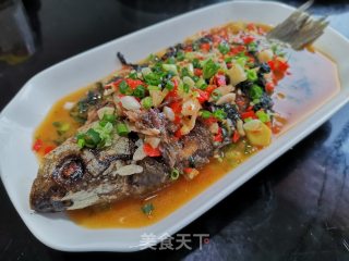 红烧鲫鱼的做法步骤：11