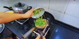 虾仁蛋炒饭的做法步骤：16