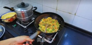 虾仁蛋炒饭的做法步骤：23