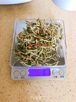金银花冰粉的做法步骤：1