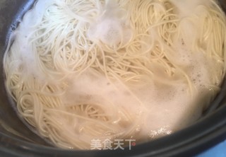 又香又辣的重庆小面哟~的做法步骤：2