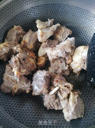 红烧牛排骨的做法步骤：4