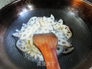 苦瓜炒莲藕的做法步骤：5