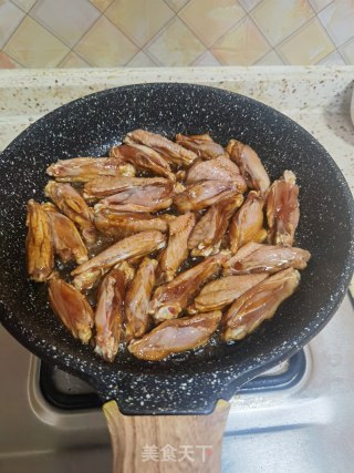 香煎鸡翅的做法步骤：5