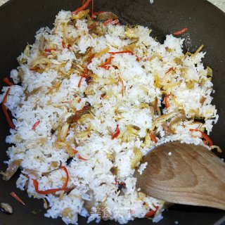 鸡丝炒饭的做法步骤：7
