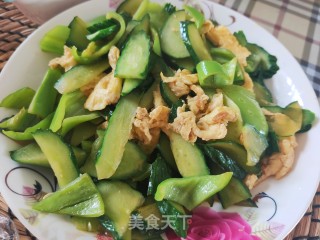青椒黄瓜炒鸡蛋的做法步骤：11