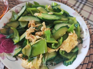 青椒黄瓜炒鸡蛋的做法步骤：12