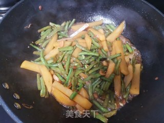 酱焖豇豆土豆条的做法步骤：7
