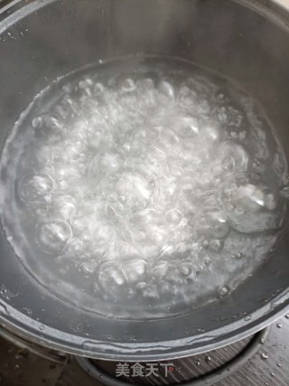 麻汁人参苗的做法步骤：10